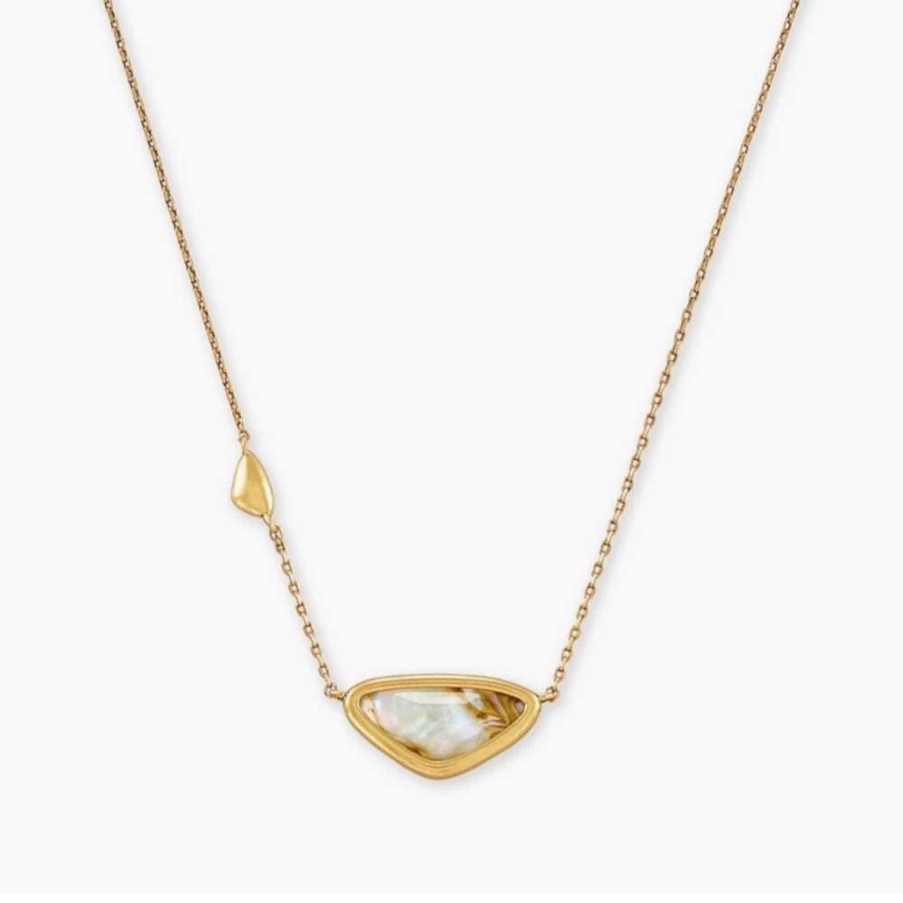 KENDRA SCOTT Margot Vintage Iridescent Abalone Gold‎ Short Pendant Necklace NWT